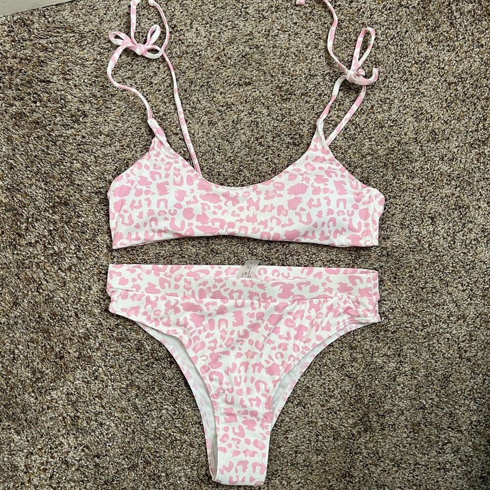 SHEIN 2 piece bathing suit